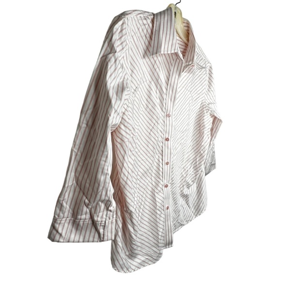 Casual Corner Cotton Blouse - Picture 2 of 5